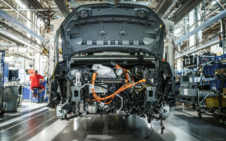 Volkswagen Poznań: rekord produkcji w 2024 roku i liczne wyzwania na horyzoncie